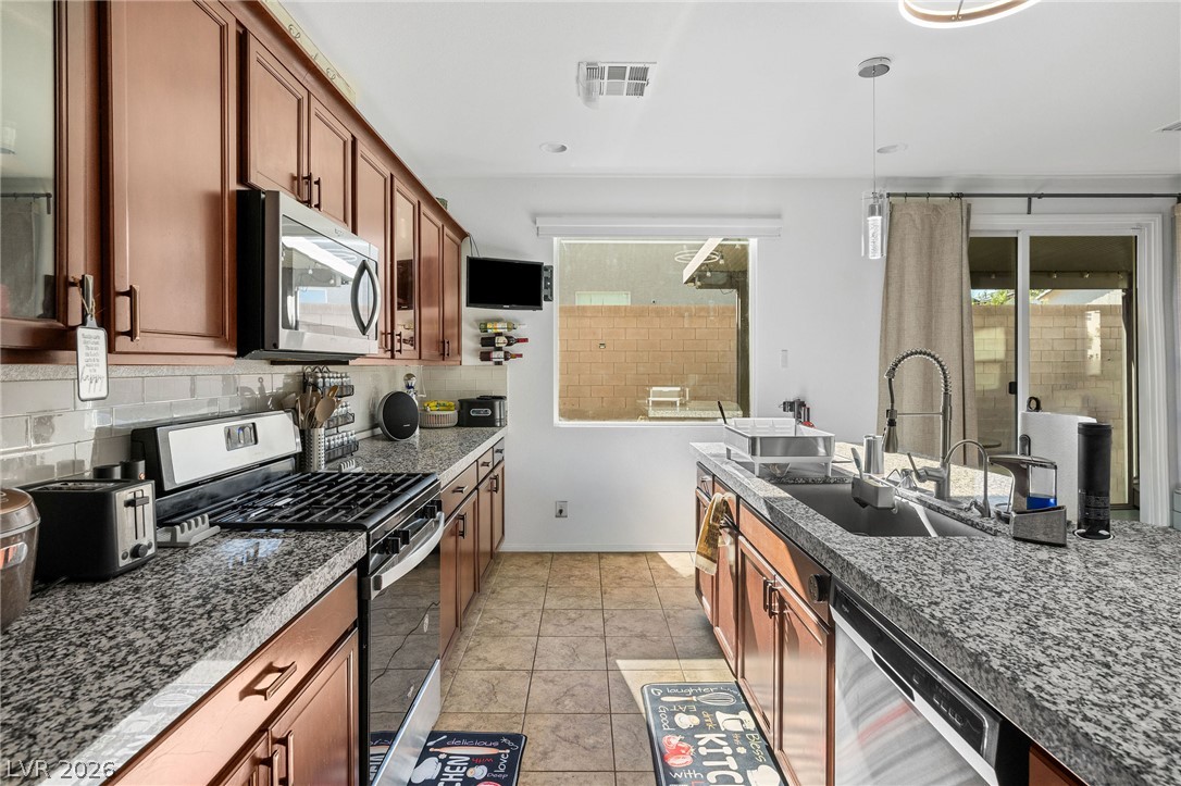 4605 Fragrant Street Property Photo 6