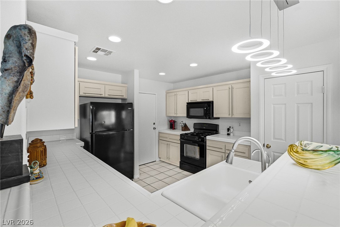 1472 Creslow Court 101 Property Photo 19