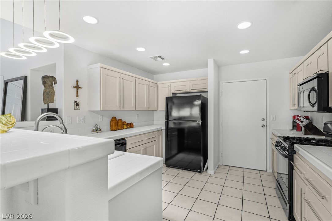 1472 Creslow Court 101 Property Photo 20