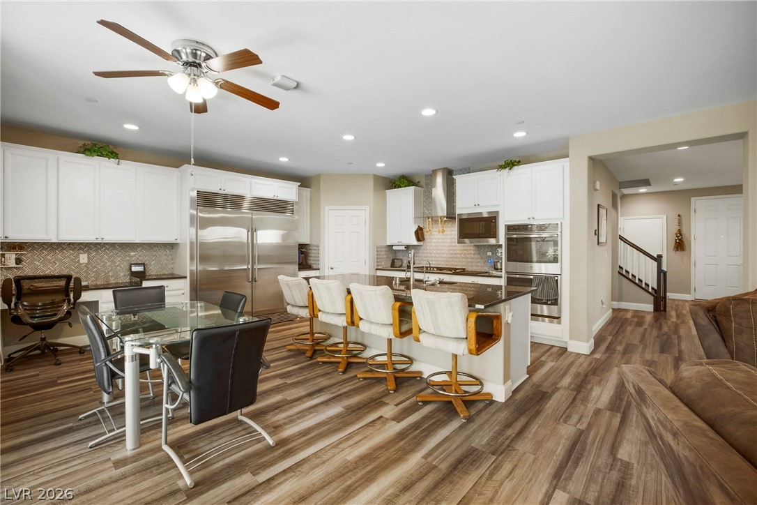 990 Floral Creek Court Property Photo 13