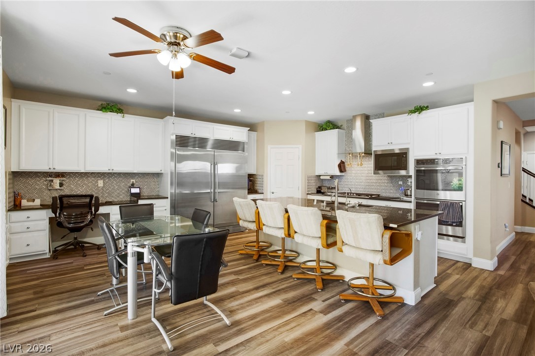 990 Floral Creek Court Property Photo 14