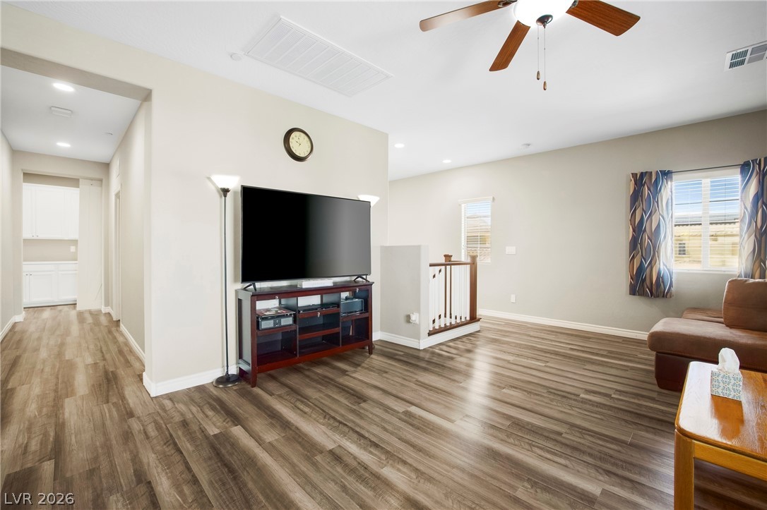 990 Floral Creek Court Property Photo 28