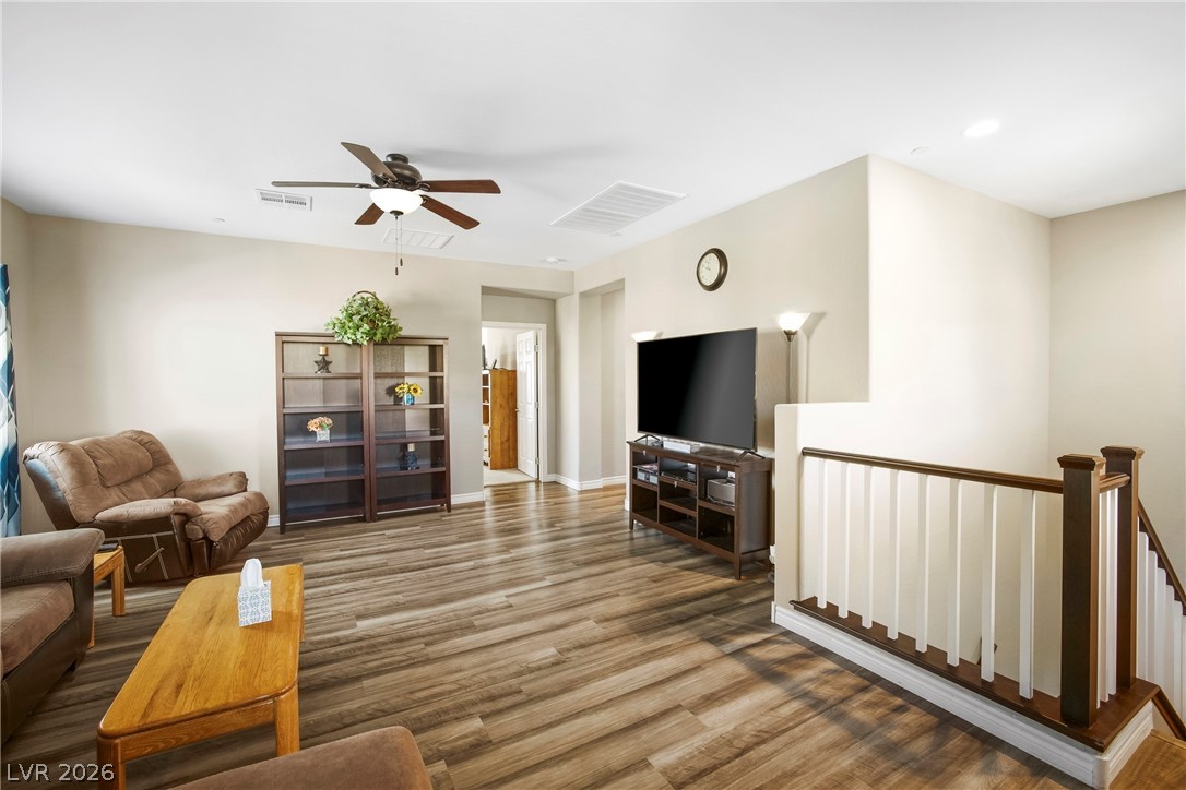 990 Floral Creek Court Property Photo 29