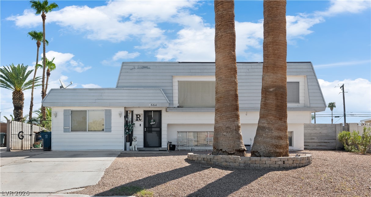 4664 El Canasta Way Property Photo 2