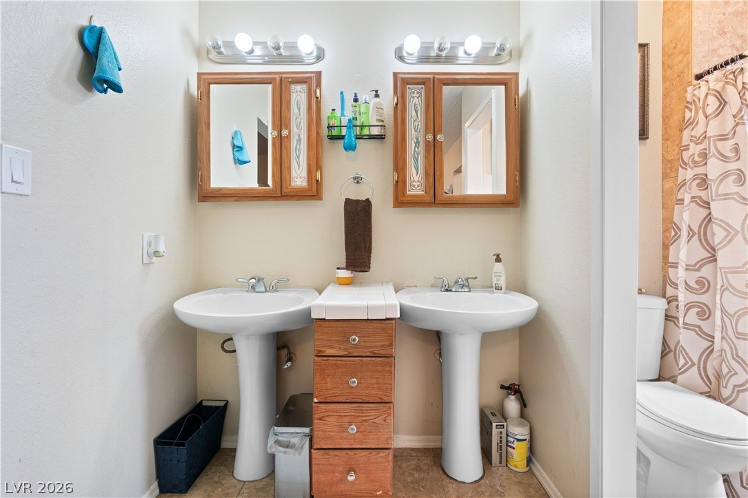 4664 El Canasta Way Property Photo 13
