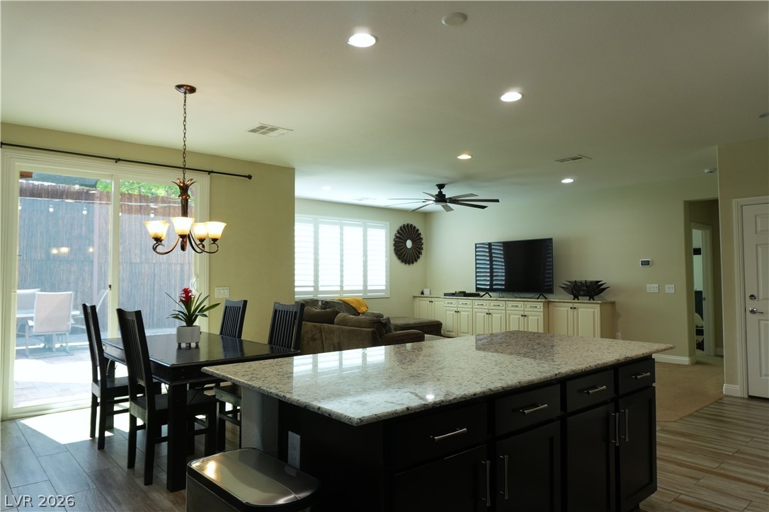 7675 Tierra Montanosa Avenue Property Photo 8
