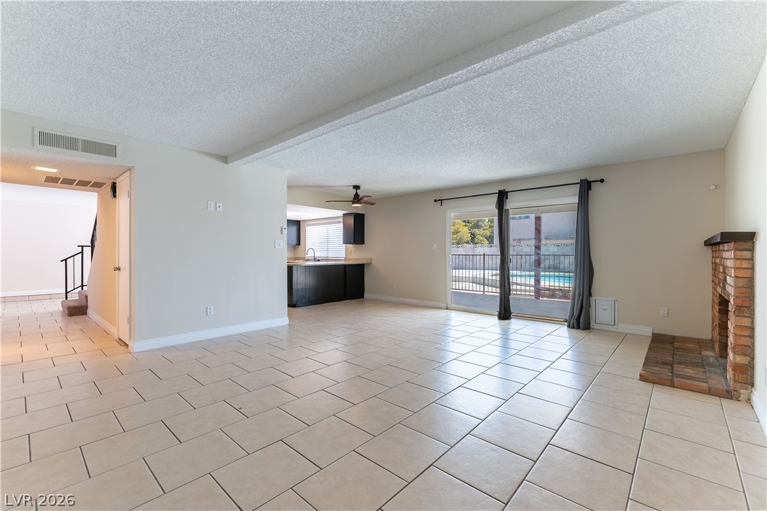 5212 Jana Court Property Photo 7