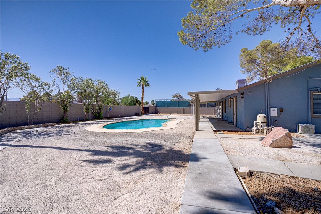 4490 West Warm Springs Road Property Photo 27