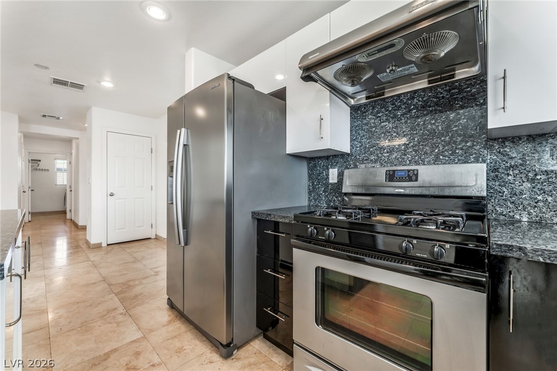 7286 Mosaic Terrace Street Property Photo 8