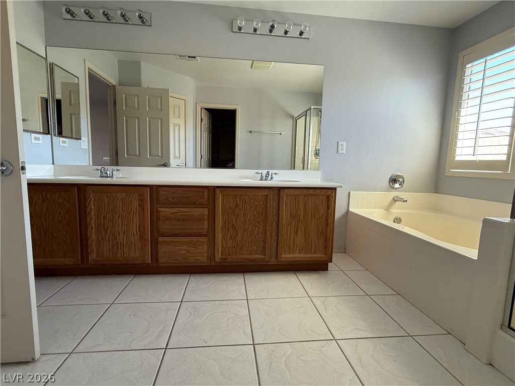 2482 Denholme Street Property Photo 11