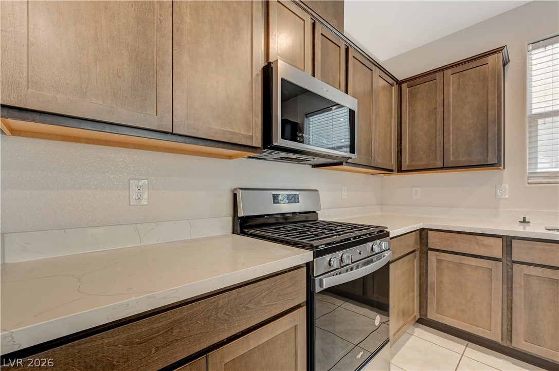 10956 Oregano Avenue Property Photo 15