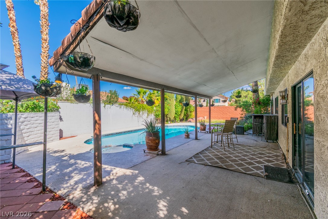 349 Listo Court Property Photo 7
