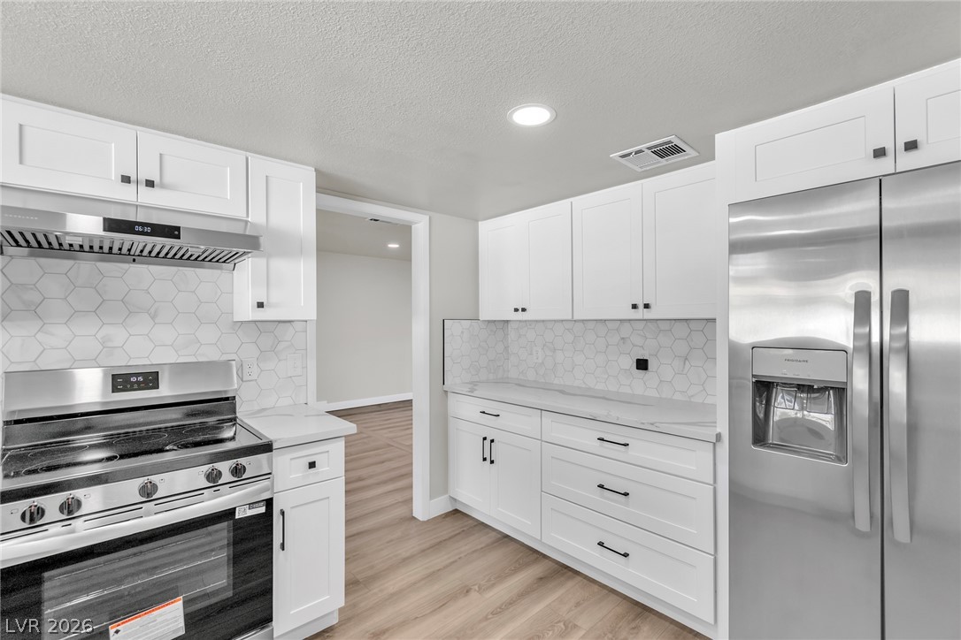 349 Listo Court Property Photo 8