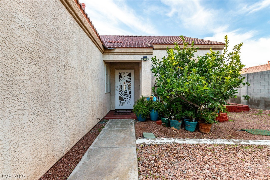 5931 Whalers Drift Street Property Photo 6