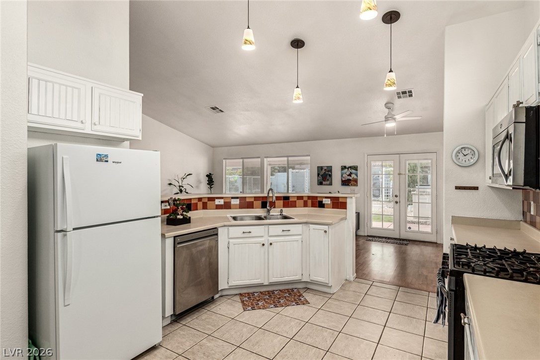 5931 Whalers Drift Street Property Photo 15