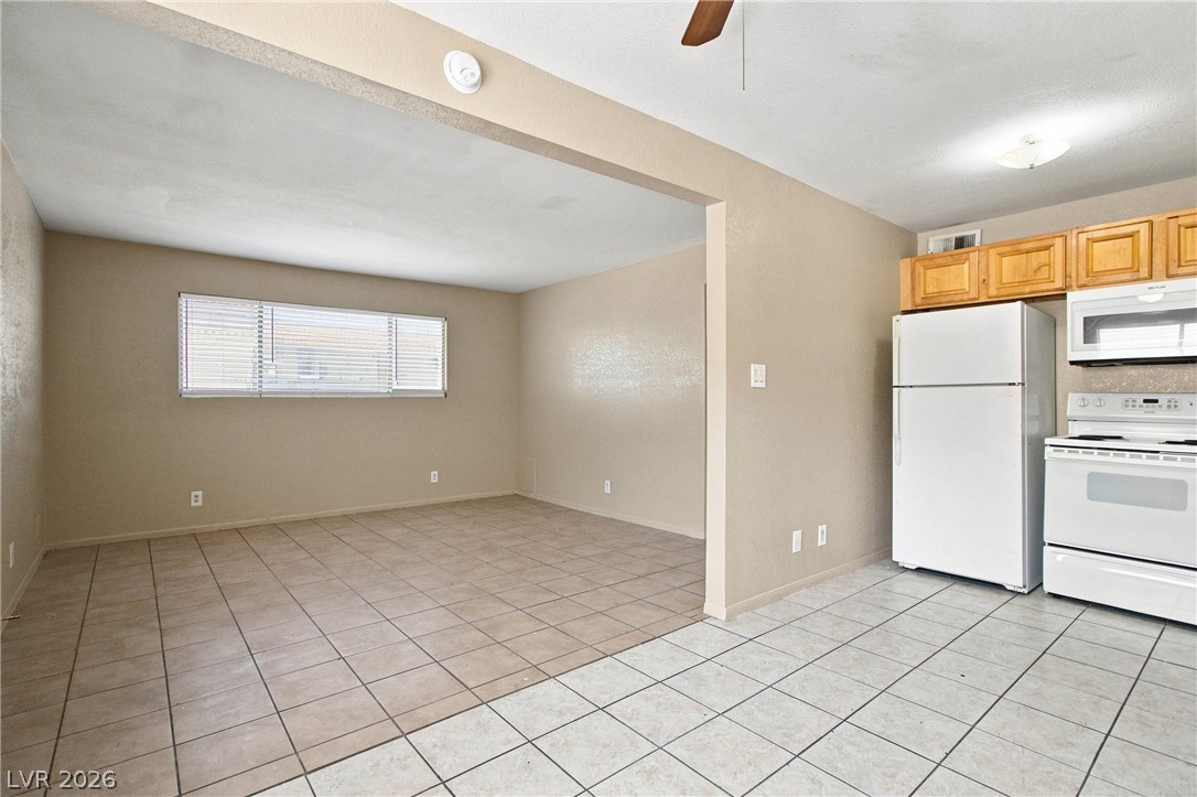 212 Orland Street 29 Property Photo 8