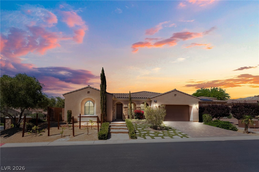 2 Lago Turchino Court Property Photo 2