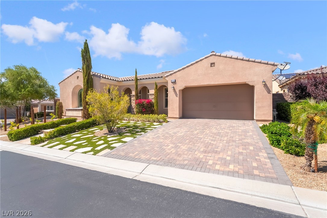 2 Lago Turchino Court Property Photo 6