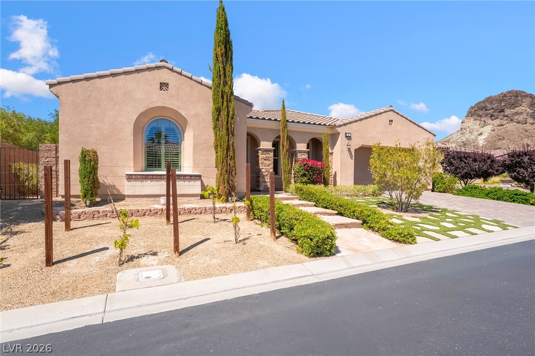 2 Lago Turchino Court Property Photo 7