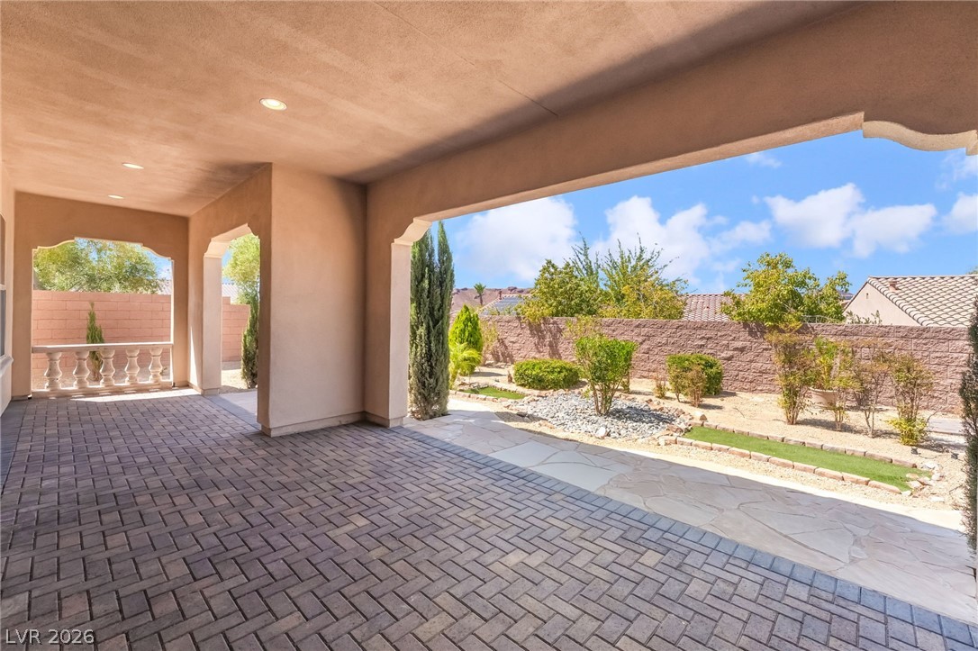 2 Lago Turchino Court Property Photo 45
