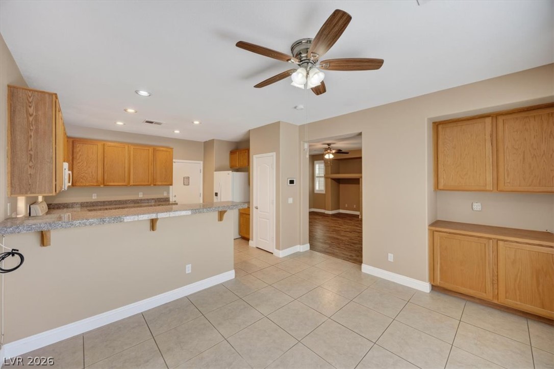 11223 Dahlia Grove Street Property Photo 12