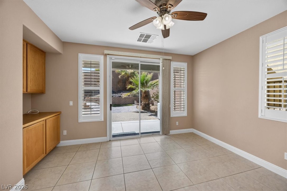 11223 Dahlia Grove Street Property Photo 18