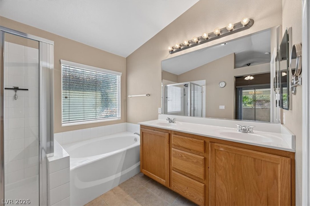 11223 Dahlia Grove Street Property Photo 25