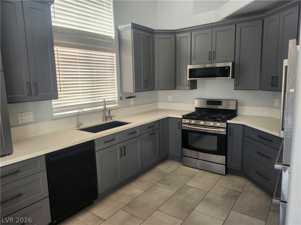 6267 Elvido Avenue Property Photo 10