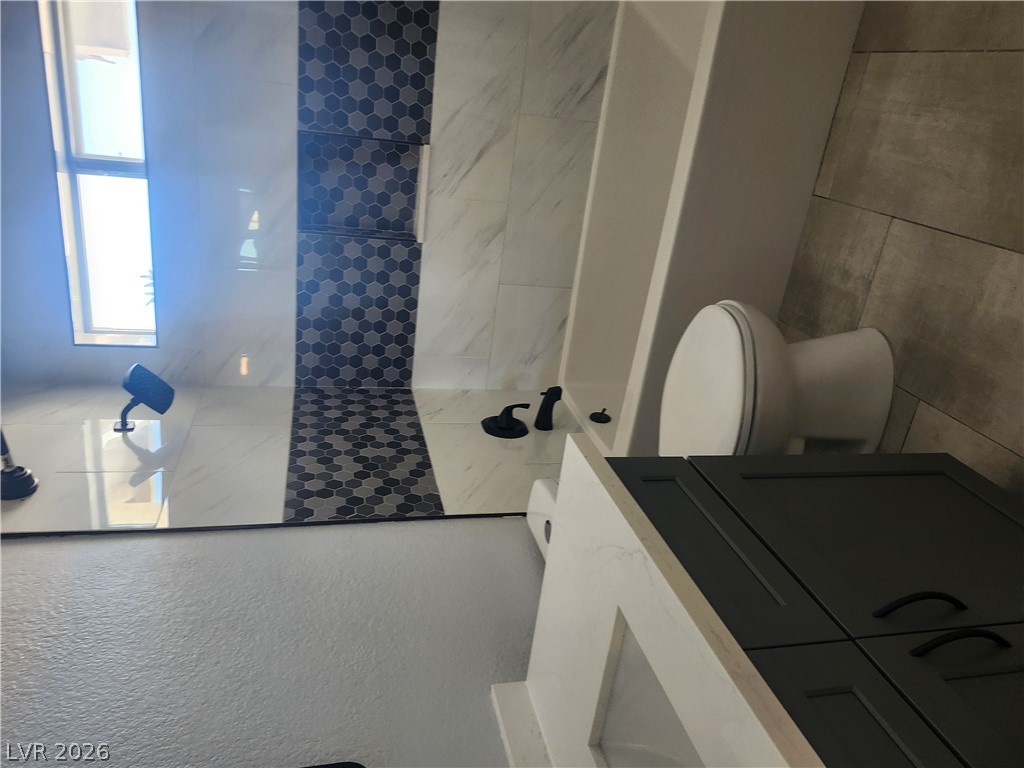 6267 Elvido Avenue Property Photo 38