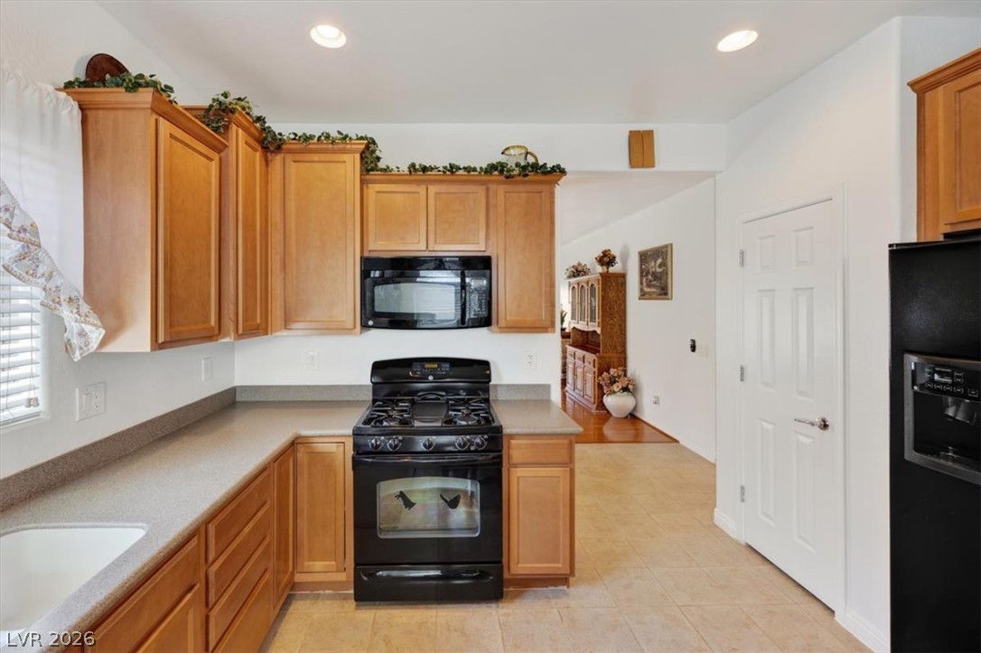 6044 Tokara Avenue Property Photo 7