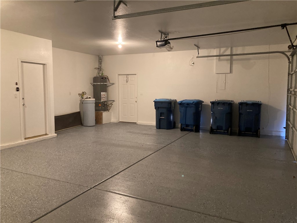 8877 Waltzing Waters Court Property Photo 14