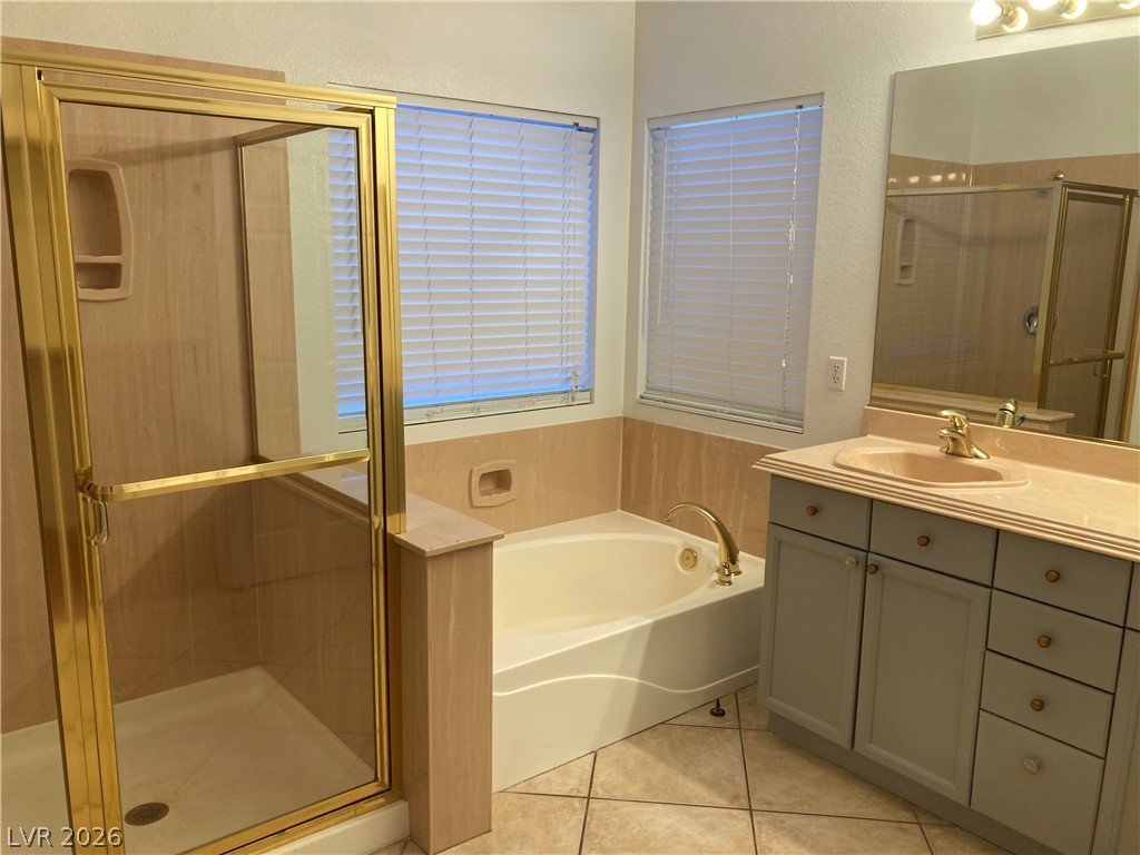 8877 Waltzing Waters Court Property Photo 19