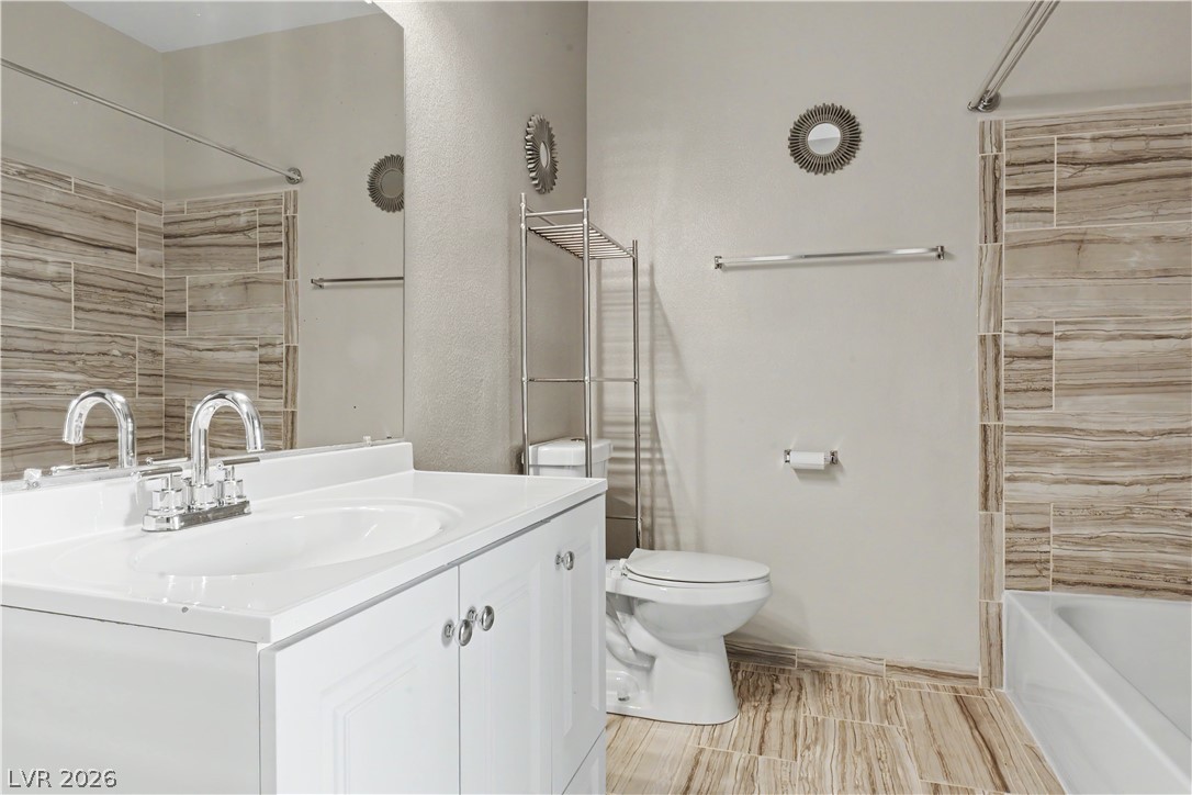 7173 South Durango Drive 308 Property Photo 9