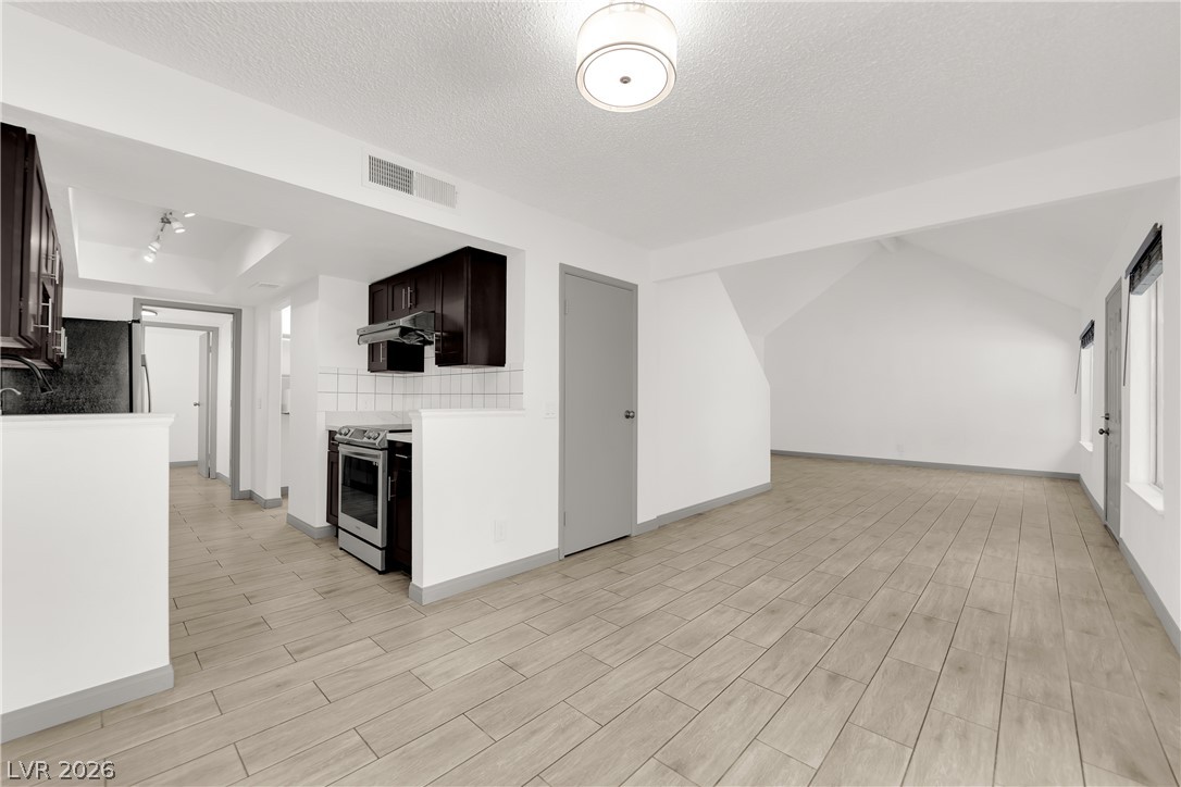 3157 Batavia Drive Property Photo 15