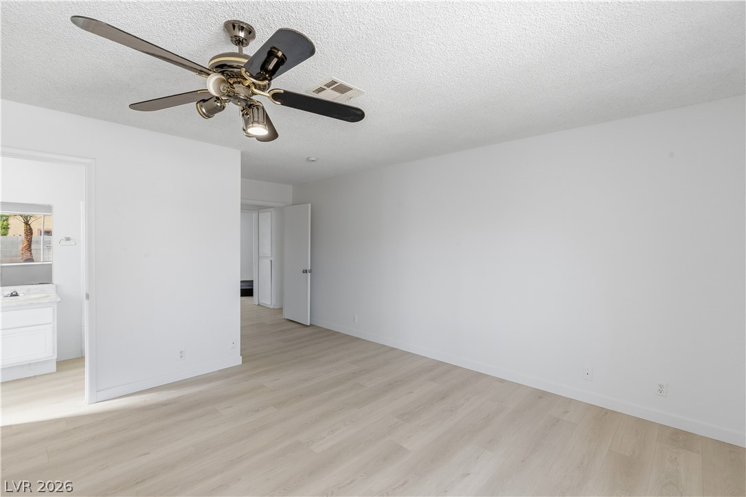 6058 Mirror Lake Drive Property Photo 6