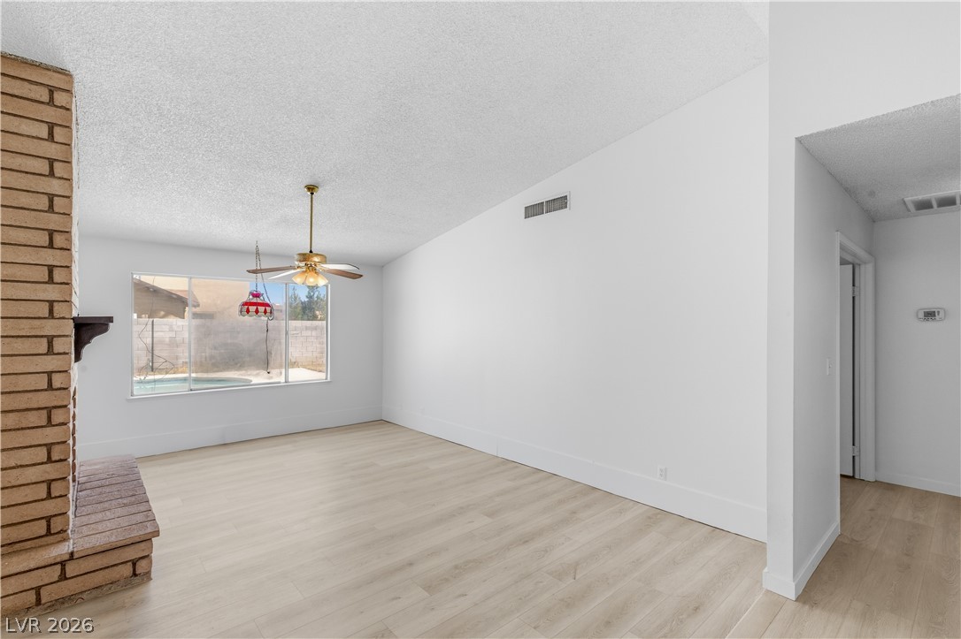 6058 Mirror Lake Drive Property Photo 16