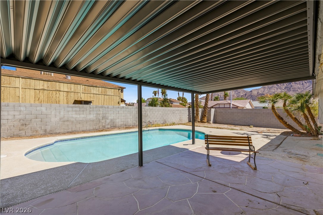 6058 Mirror Lake Drive Property Photo 34