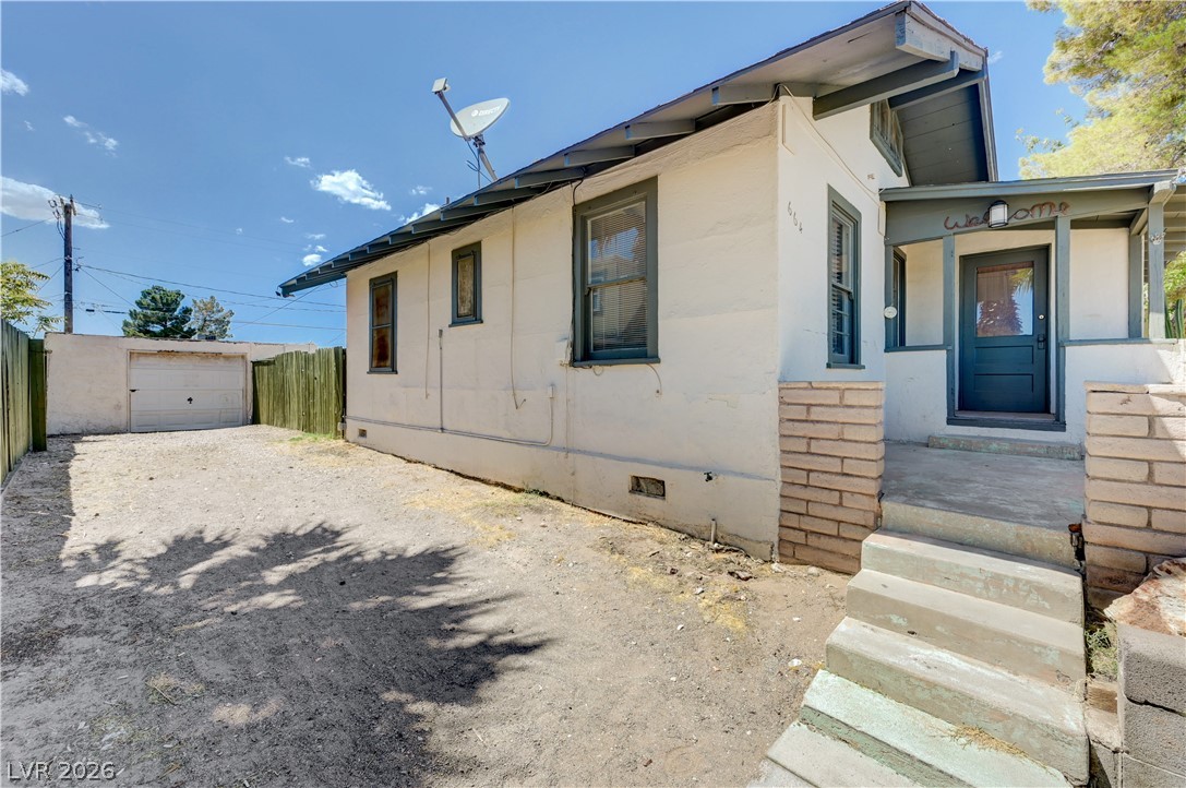664 Avenue D Property Photo 10