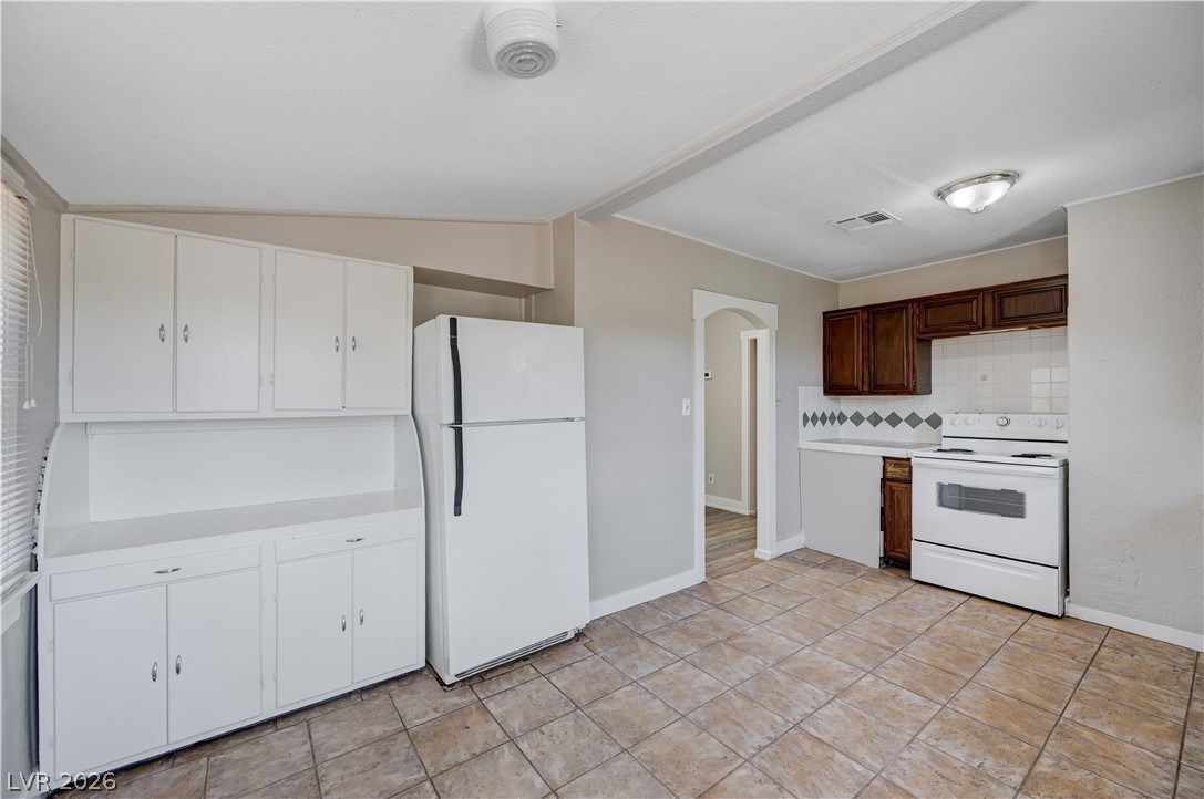 664 Avenue D Property Photo 21