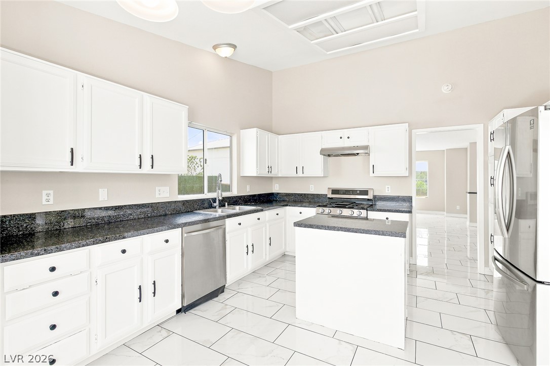 6356 Mint Frost Way Property Photo 2