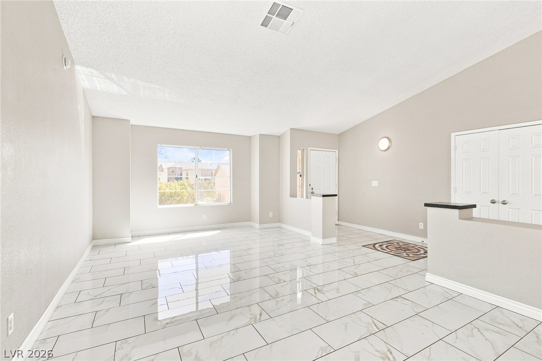 6356 Mint Frost Way Property Photo 10