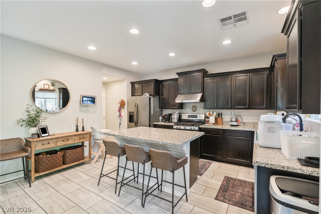 6898 Linda Creek Court Property Photo 6