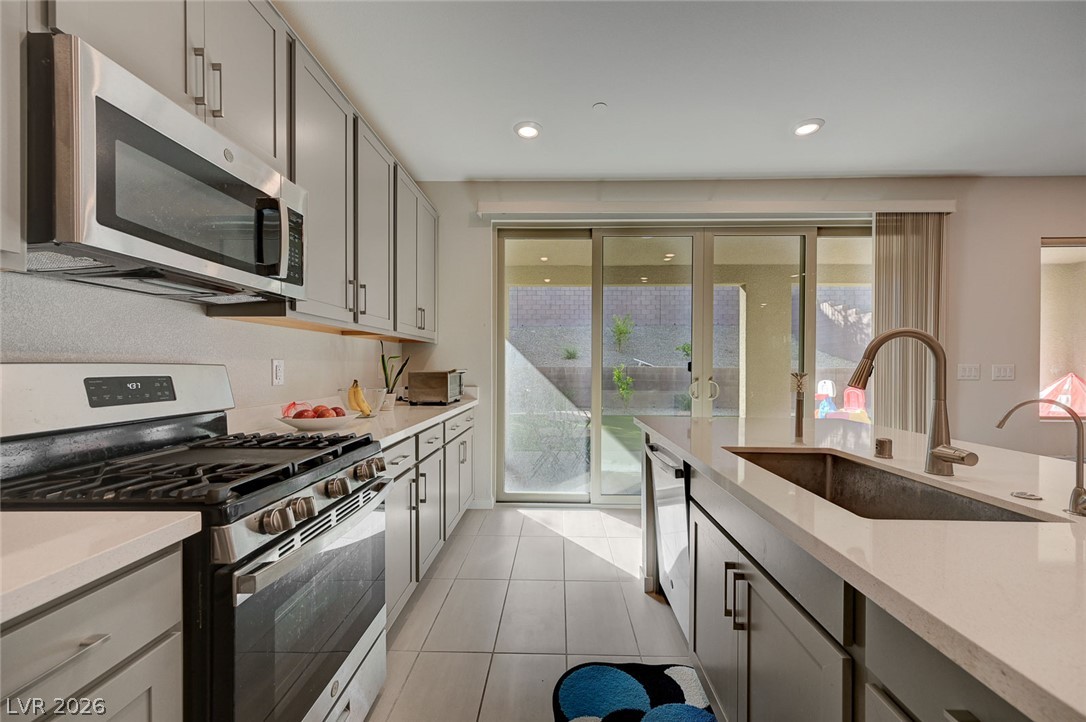 103 Medianoche Street Property Photo 18