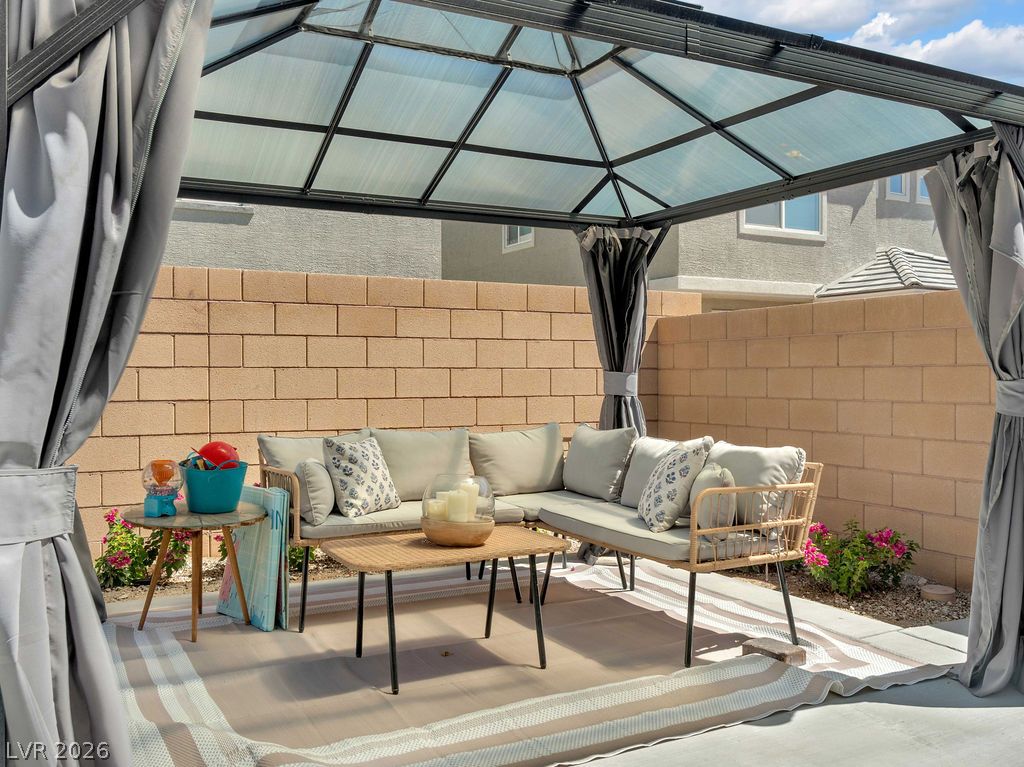 5028 Serene Skies Street Property Photo 7