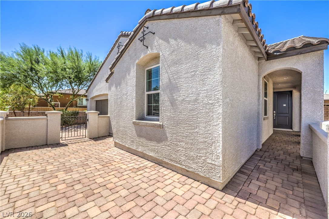 605 Cadence Vista Drive Property Photo 4
