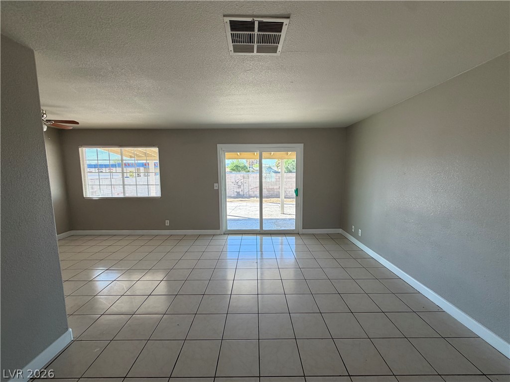 4913 Danbrook Court Property Photo 4