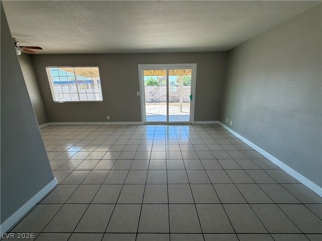 4913 Danbrook Court Property Photo 5