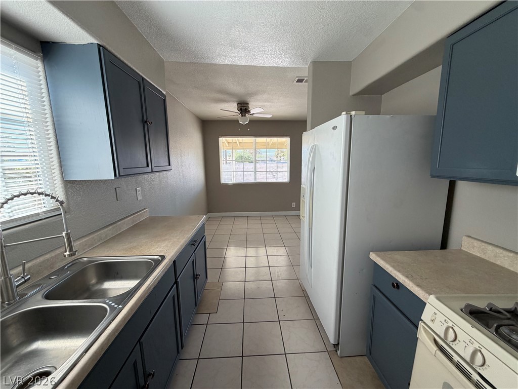 4913 Danbrook Court Property Photo 14