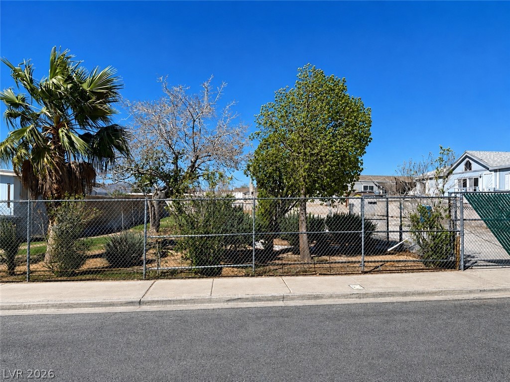 6196 Castlemont Avenue Property Photo 2