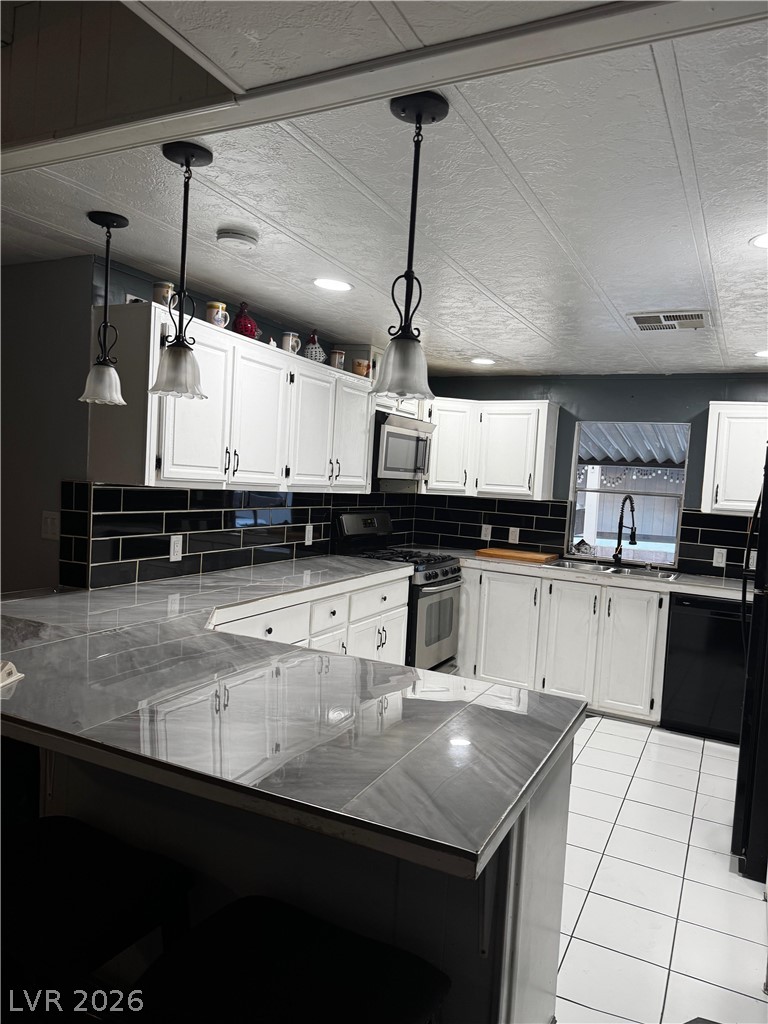 3785 Kolanut Lane Property Photo 14